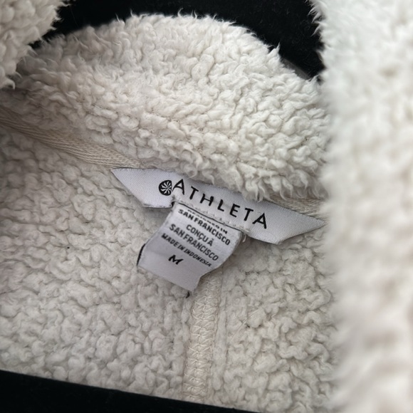 Athleta tugga ll jacket medium - Picture 2 of 2